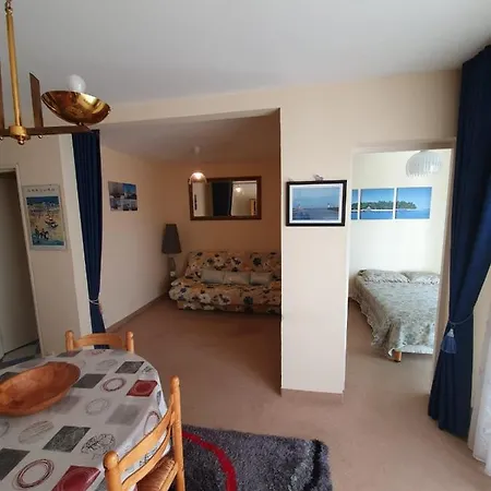 Charming With Balcony And Parking Appartamento